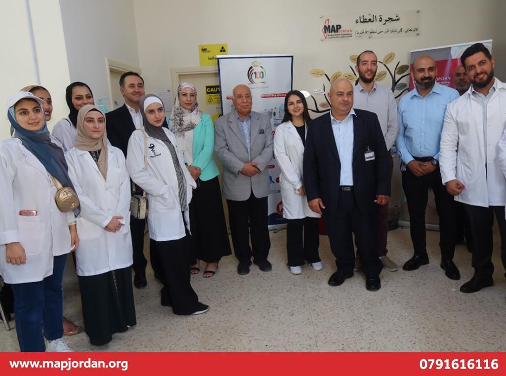Medical Aid for Palestinians holds a free medical day in cooperation with Yan Industrial Trading Company and Middle East University.